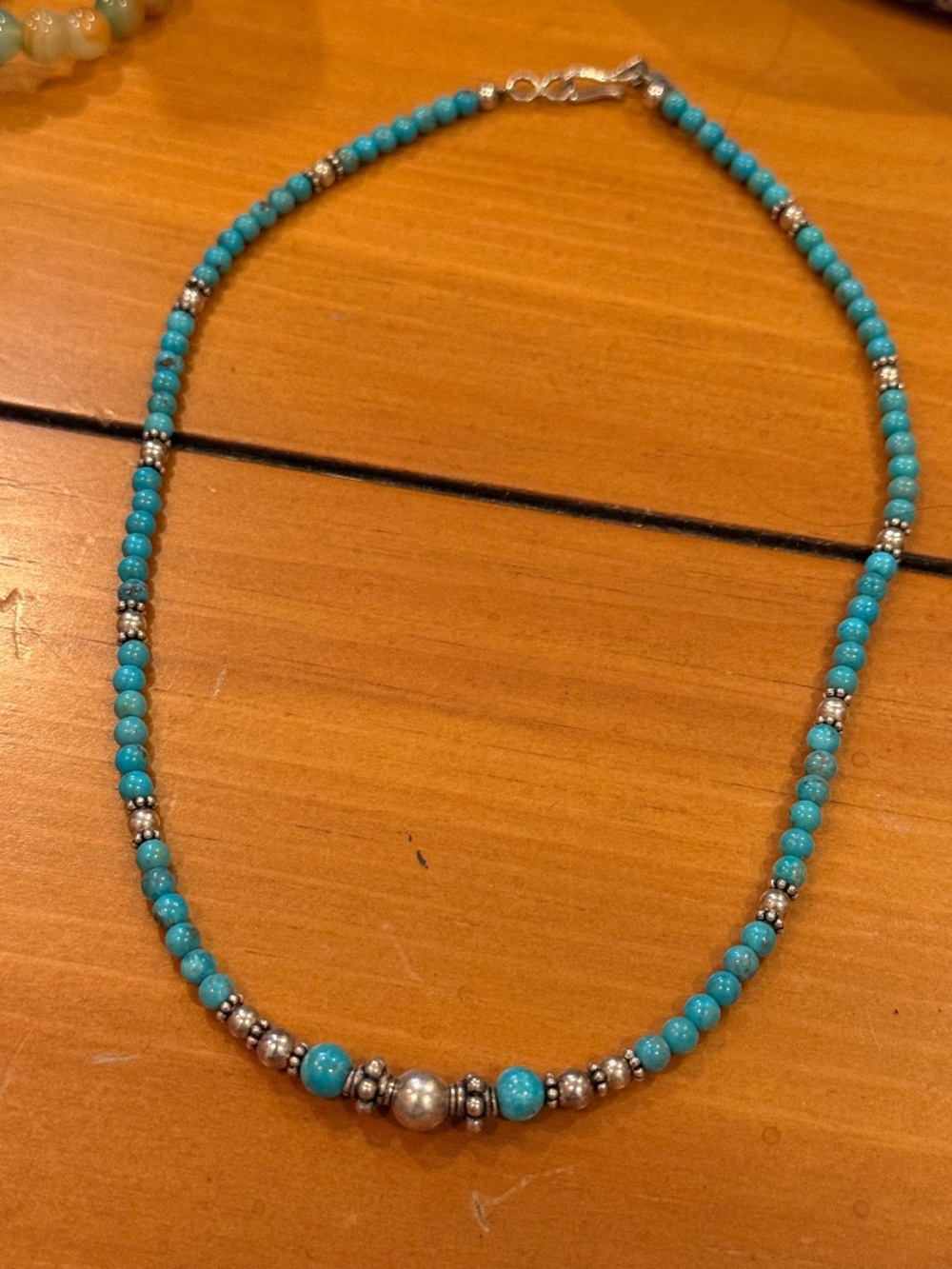 Fashion jewelry turquoise necklace